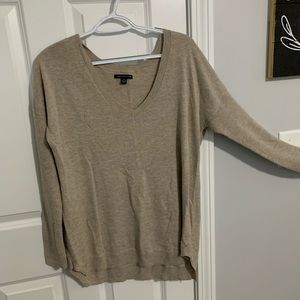 Gray/tan v-neck sweater